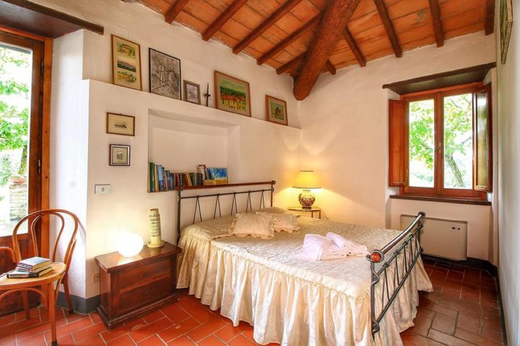 צ'יביטלה אין ואל די קיאנה Casa Vacanza Le Corniole מראה חיצוני תמונה